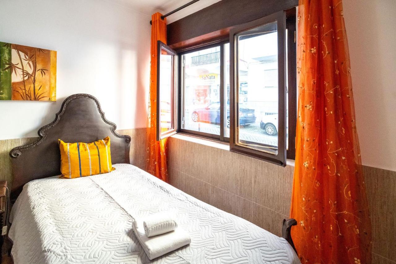 Rustic Old Town - T1 Esq Apartment อัลบูเฟรา ภายนอก รูปภาพ